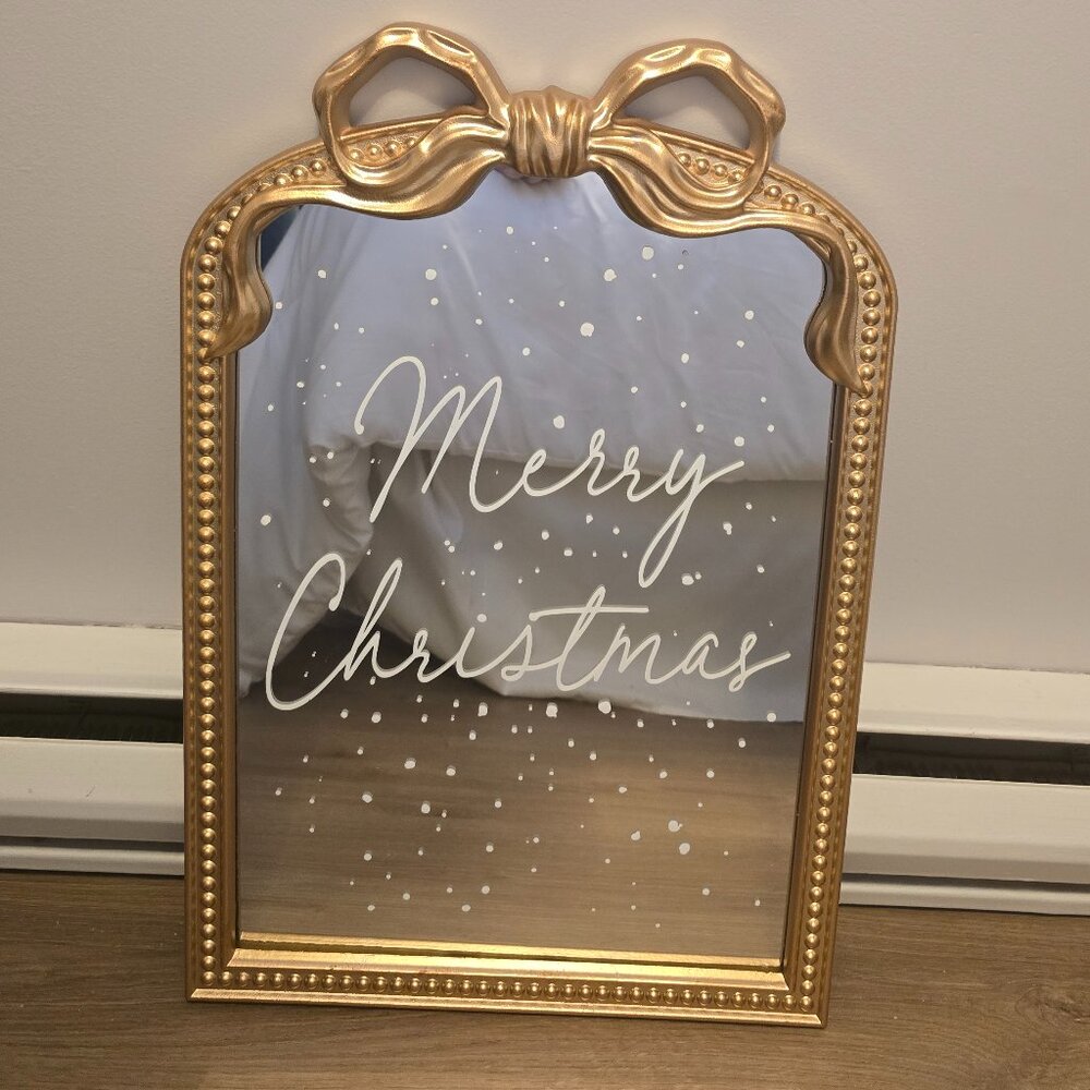 NWT Viral Merry Christmas Bow Frame Mirror